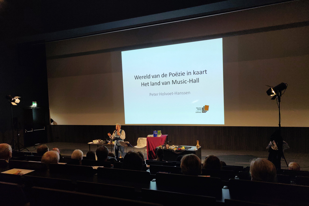 Peter Holvoet-Hanssen nam ons mee op een tocht door de poëziegeschiedenis - 18 augustus 2019