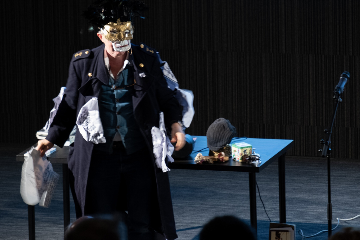 Peter Holvoet-Hanssen opende de festivaldag in Genk - 18 augustus 2019 - foto: Kristine Vandegaer