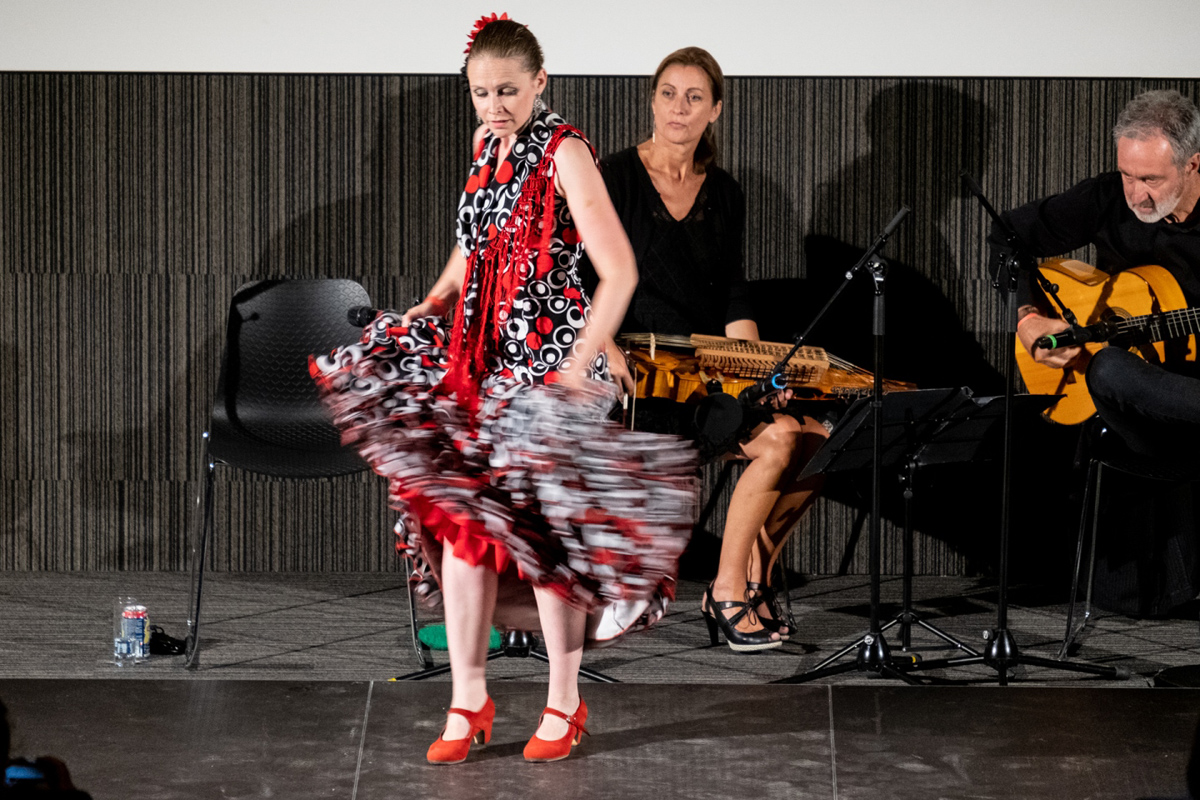 Silvia Leon en Rosas del Alma demonstreerden de flamenco - 18 augustus 2019 - foto: Kristine Vandegaer