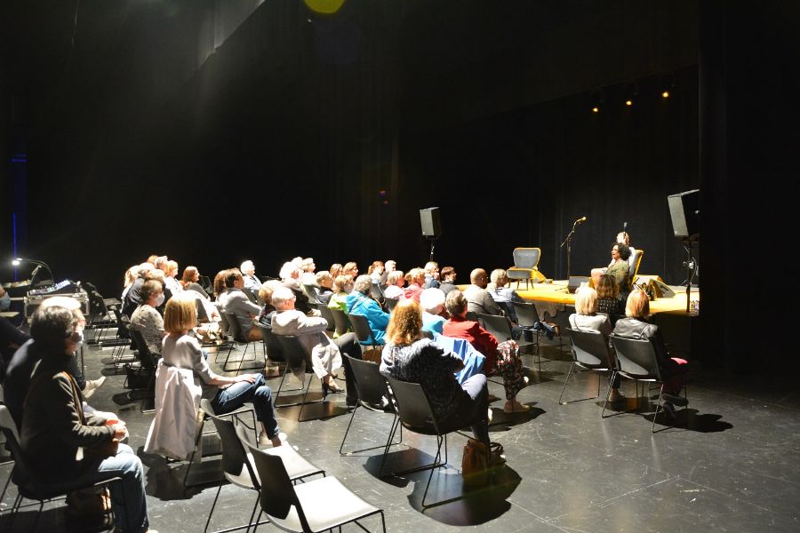 ZiZ 2021 Genk / Lezing Arita Baaijens © Bibliotheek Genk